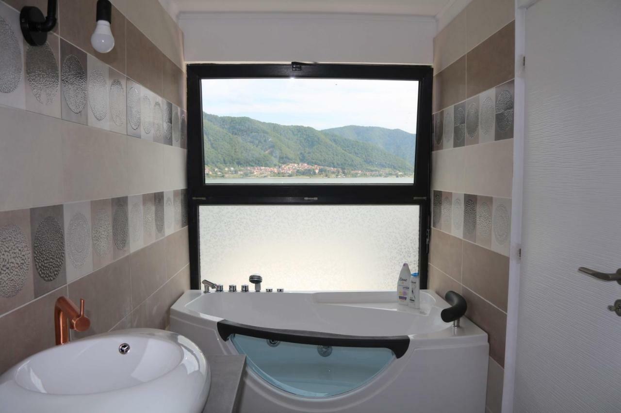 Noah River House Orşova Dış mekan fotoğraf